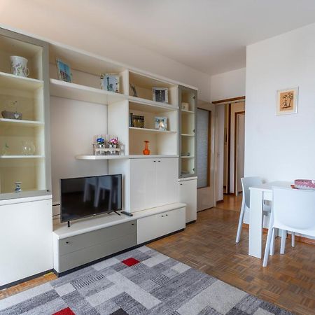 Zia Dina Apartment Pasian di Prato エクステリア 写真